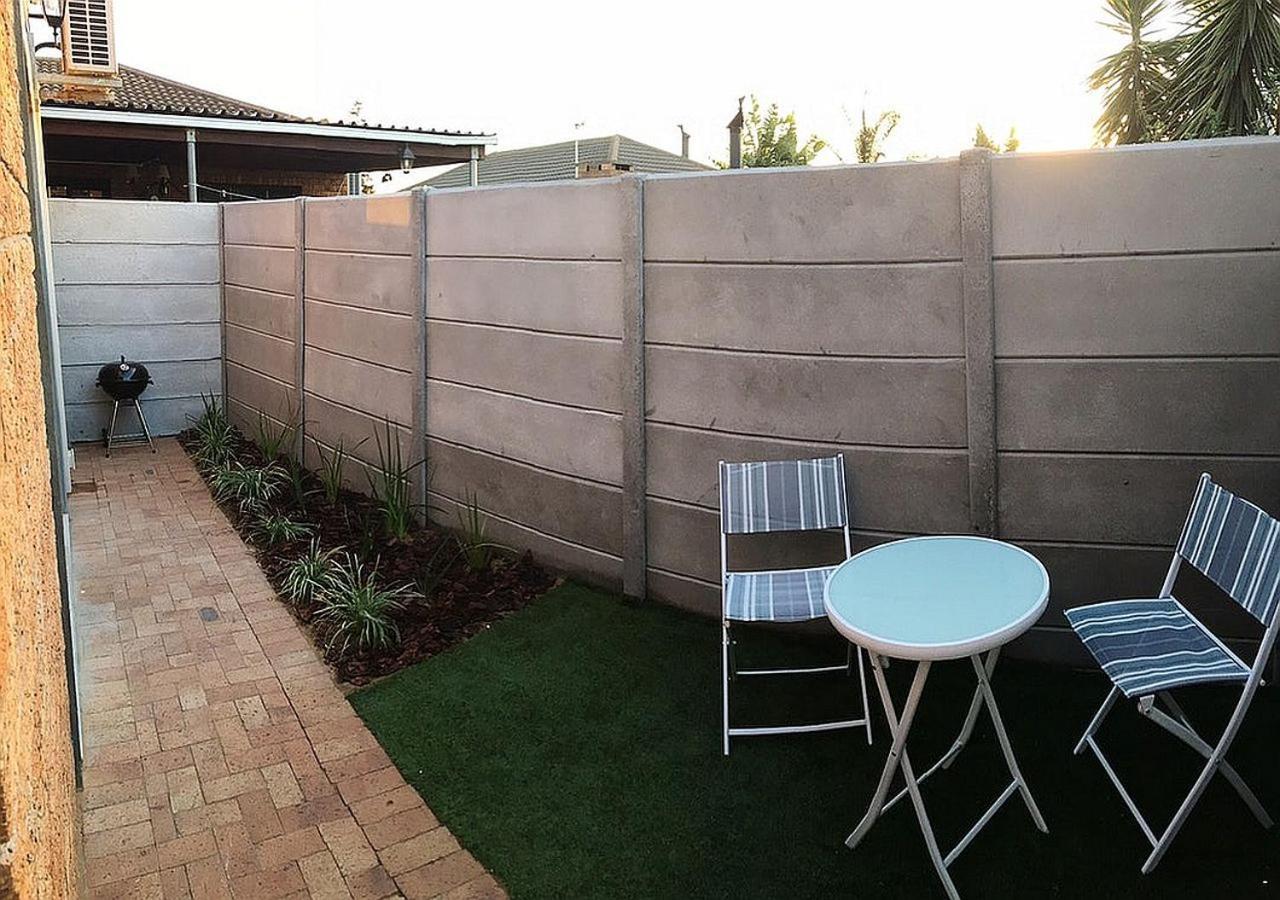 Azura Sleep Brackenfell Apartment Exterior photo