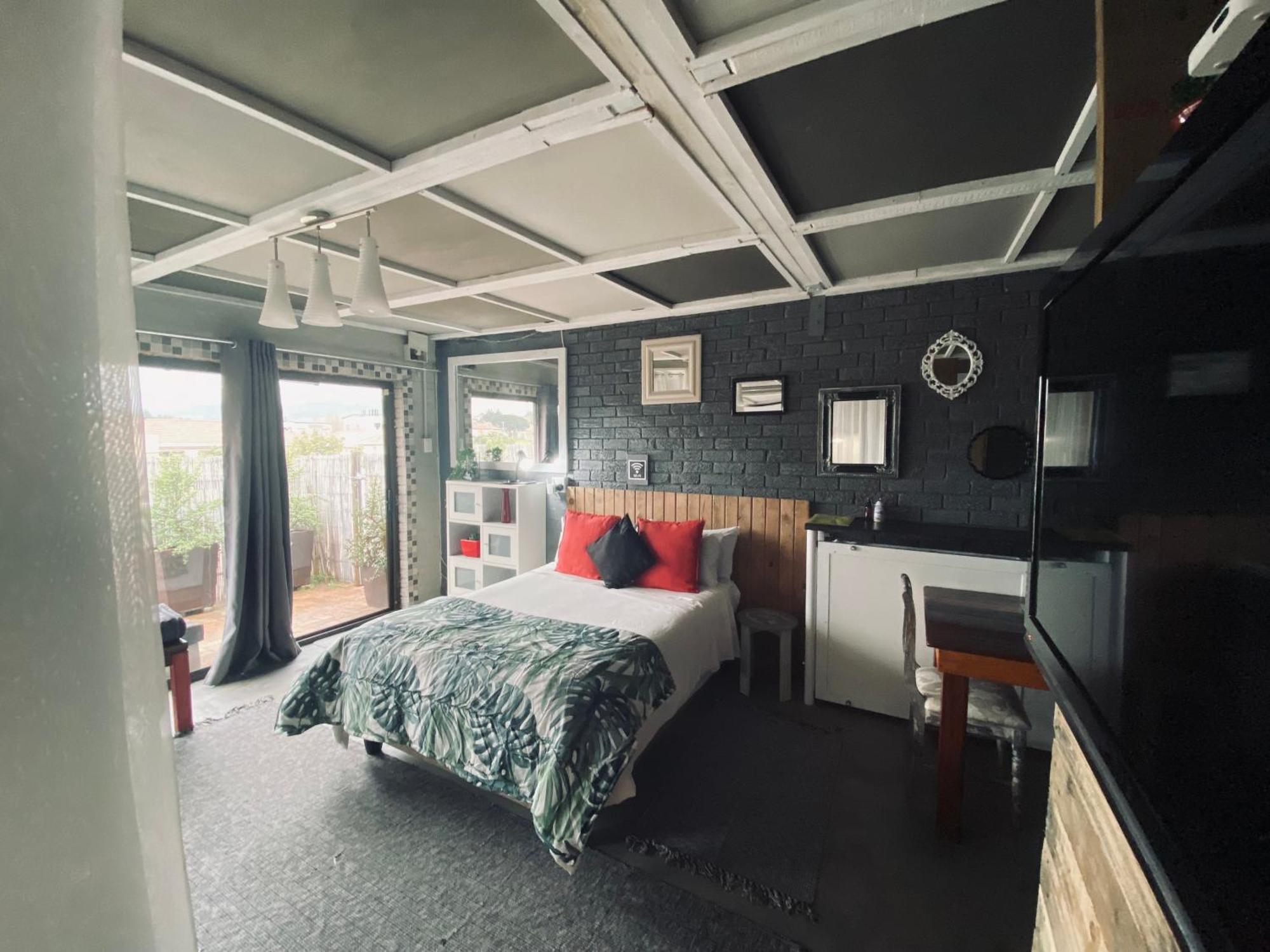 Azura Sleep Brackenfell Apartment Room photo