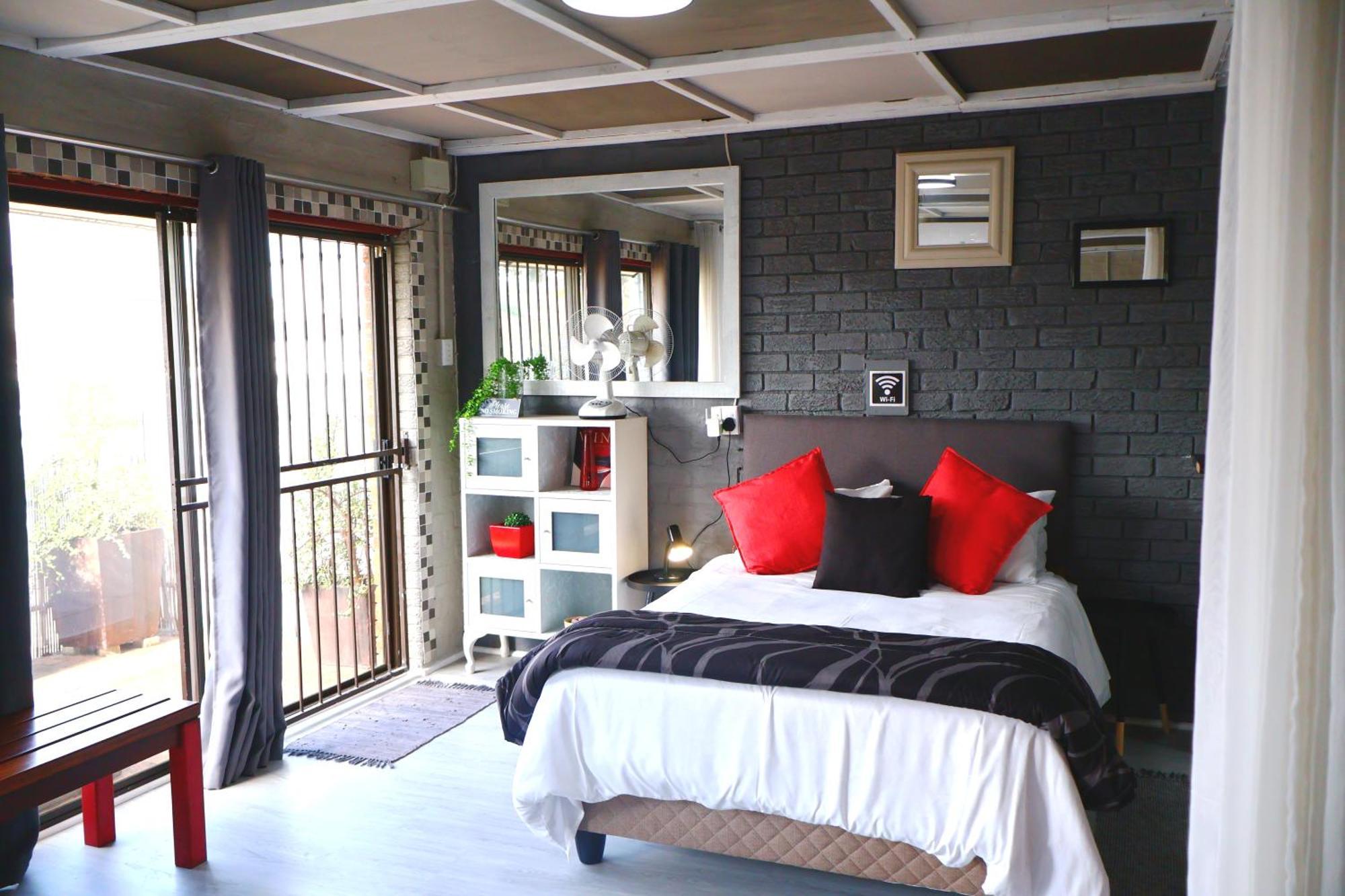 Azura Sleep Brackenfell Apartment Room photo
